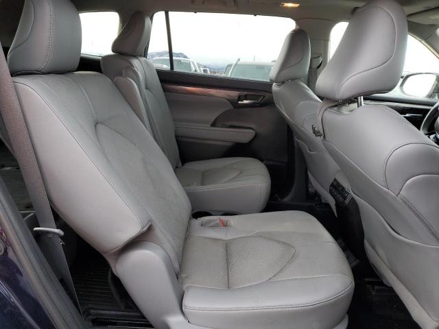 Photo 11 from auction – 2021 TOYOTA HIGHLANDER with VIN 5TDEBRCH7MS025678