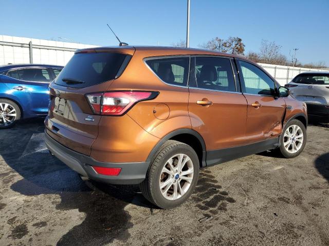 Photo 3 from auction – 2017 FORD ESCAPE SE with VIN 1FMCU9GD1HUB87148