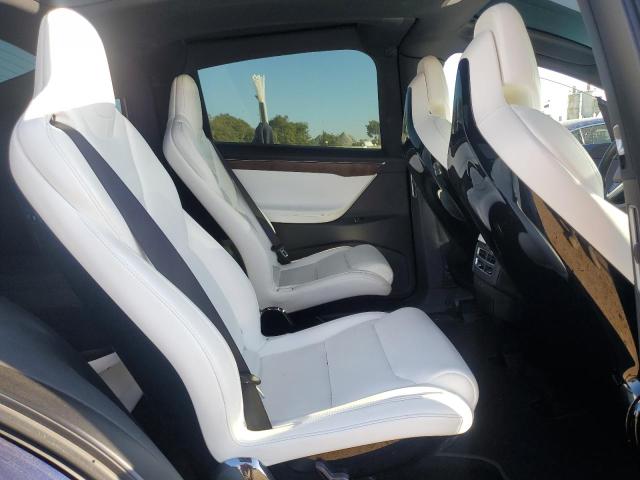 Photo 11 from auction – 2016 TESLA MODEL X with VIN 5YJXCBE26GF011852