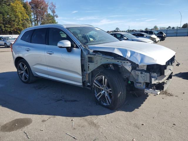 Photo 4 from auction – 2019 VOLVO XC60 T5 MO with VIN LYV102DK9KB325618
