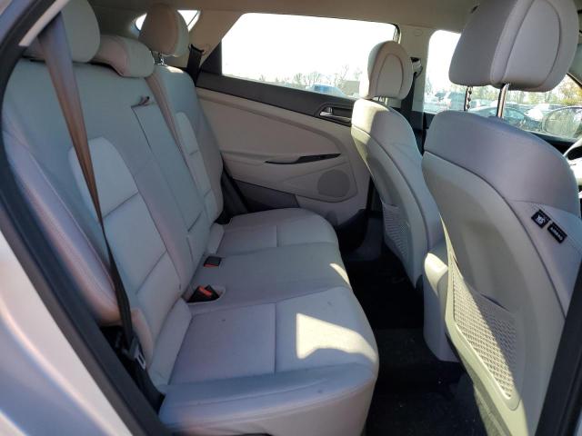 Photo 11 from auction – 2018 HYUNDAI TUCSON SEL with VIN KM8J3CA41JU710836