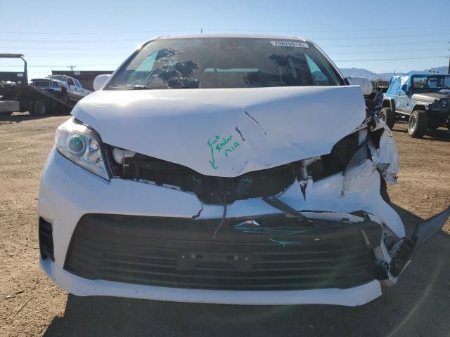 Photo 5 from auction – 2018 TOYOTA SIENNA LE with VIN 5TDKZ3DC7JS903894
