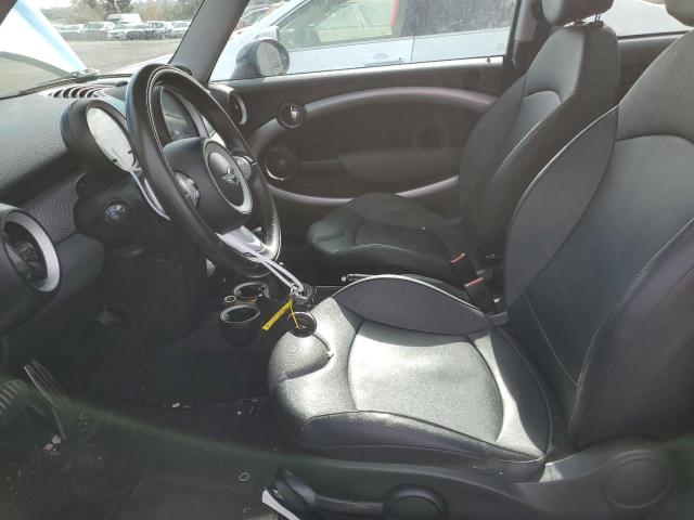 Photo 7 from auction – 2010 MINI COOPER S with VIN WMWMF7C55ATZ71153