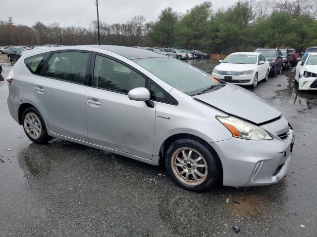 Photo 4 from auction – 2014 TOYOTA PRIUS V with VIN JTDZN3EU2EJ011668