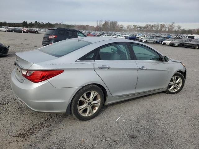 Photo 3 from auction – 2011 HYUNDAI SONATA SE with VIN 5NPEC4AC6BH126494