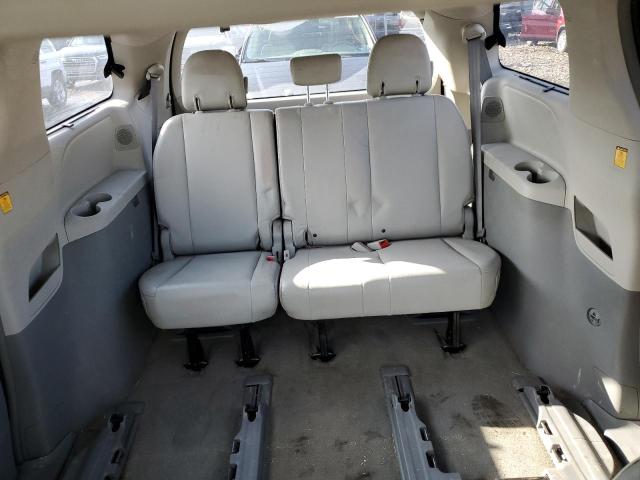 Photo 10 from auction – 2012 TOYOTA SIENNA XLE with VIN 5TDYK3DC4CS234467