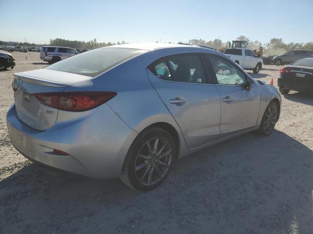 Photo 3 from auction – 2018 MAZDA 3 TOURING with VIN 3MZBN1V30JM208328