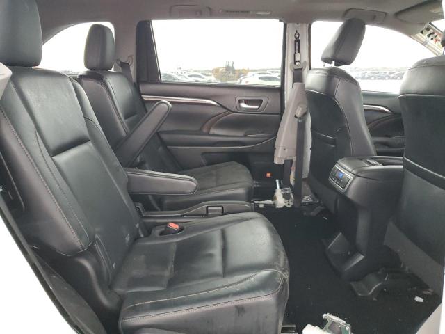 Photo 11 from auction – 2015 TOYOTA HIGHLANDER with VIN 5TDYKRFH5FS108165