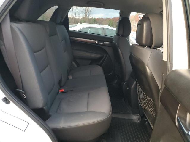 Photo 11 from auction – 2013 KIA SORENTO LX with VIN 5XYKTDA21DG315686