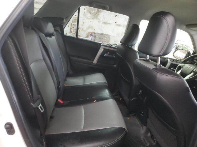 Photo 11 from auction – 2017 TOYOTA 4RUNNER SR with VIN JTEBU5JR6H5480594