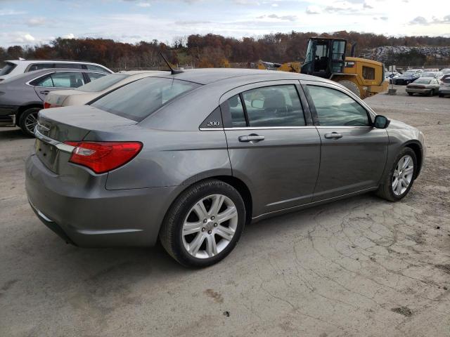 Photo 3 from auction – 2013 CHRYSLER 200 LX with VIN 1C3CCBAB3DN671370