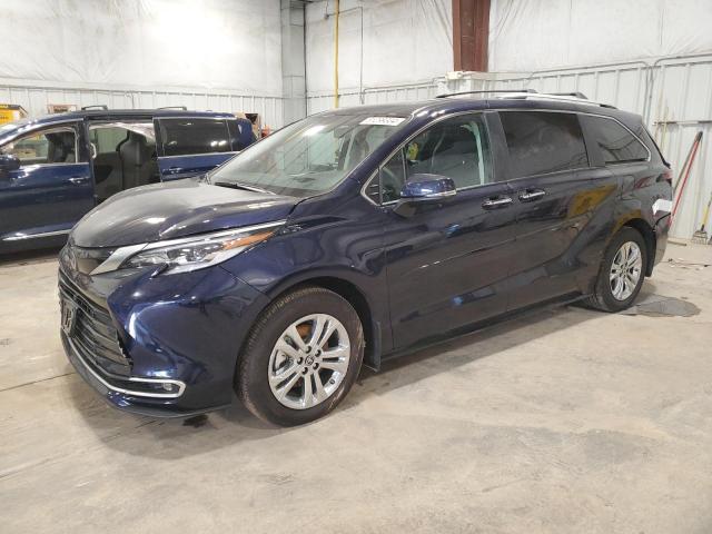 TOYOTA SIENNA LIM 2023 with VIN 5TDESKFC2PS105594 - Photo from auction