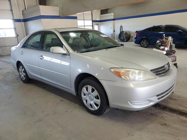 Photo 4 from auction – 2004 TOYOTA CAMRY LE with VIN 4T1BE32K34U343227