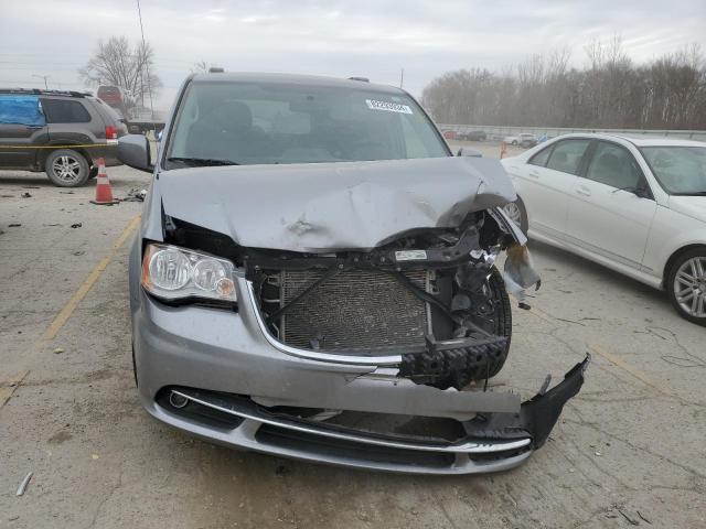 Photo 5 from auction – 2016 CHRYSLER TOWN & COU with VIN 2C4RC1BG6GR254150