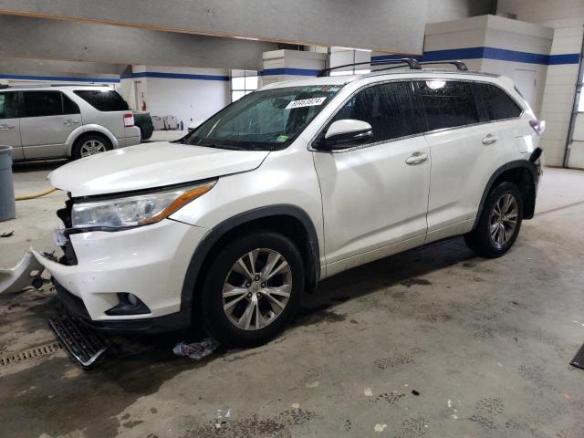 TOYOTA HIGHLANDER 2015 مع رقم تعريف المركبة 5TDJKRFH7FS166862 - صورة من المزاد