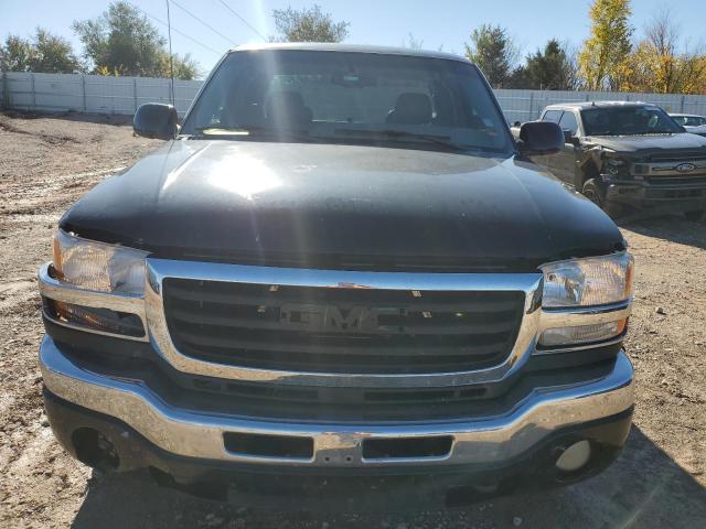 Photo 5 from auction – 2004 GMC SIERRA C25 with VIN 1GTHC29U24E303110