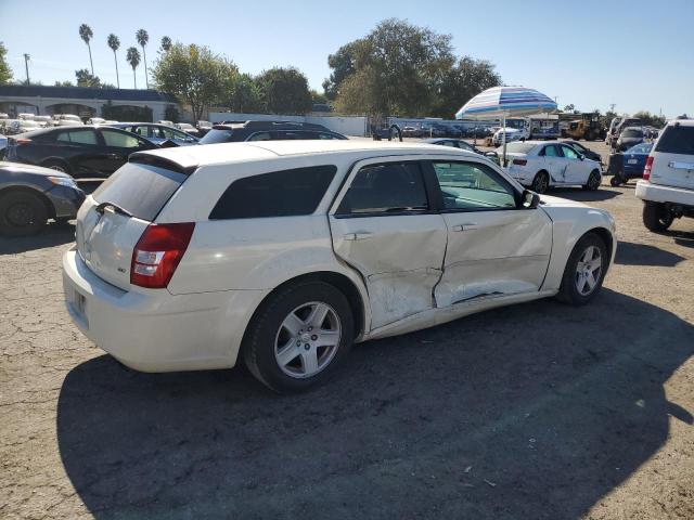 Photo 3 from auction – 2005 DODGE MAGNUM SXT with VIN 2D4FV48V05H153020