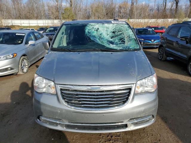 Photo 5 from auction – 2016 CHRYSLER TOWN & COU with VIN 2C4RC1BG4GR177293