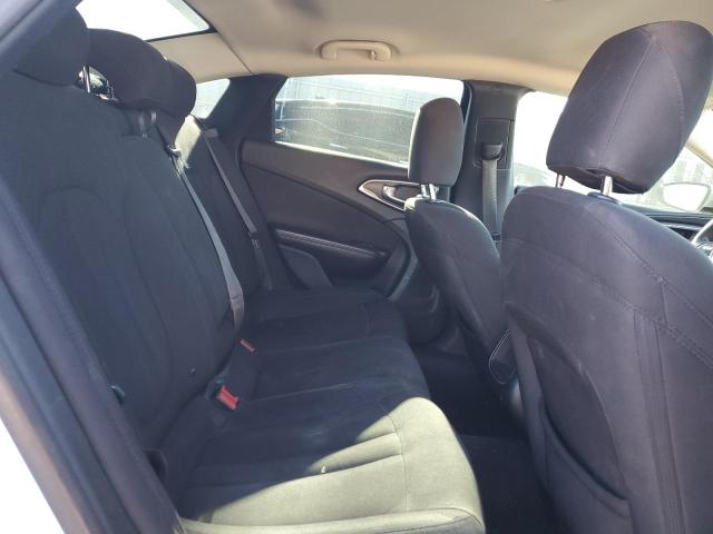 Photo 10 from auction – 2015 CHRYSLER 200 LIMITE with VIN 1C3CCCAB1FN571390