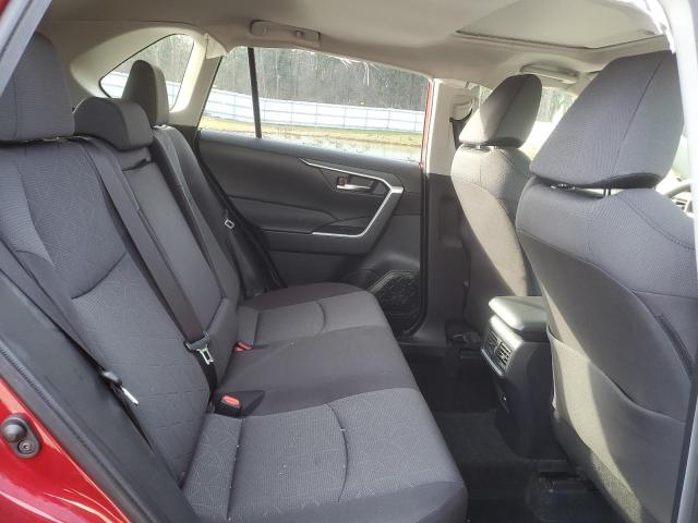 Photo 11 from auction – 2021 TOYOTA RAV4 XLE with VIN JTMP1RFV9MD076690