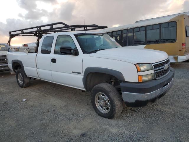 Photo 4 from auction – 2006 CHEVROLET SILVERADO with VIN 1GCHC29U26E138517