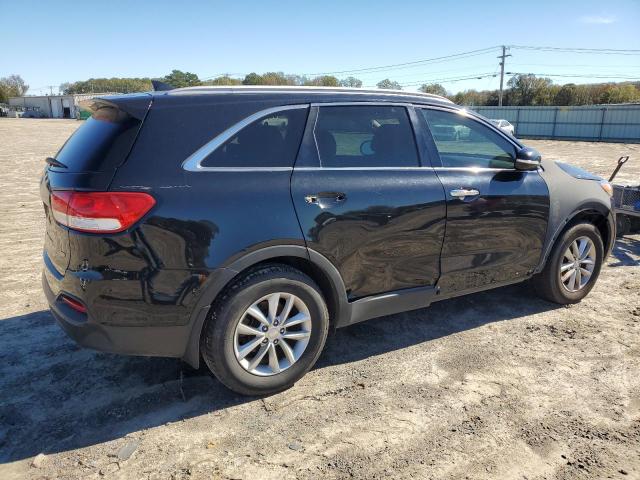 Photo 3 from auction – 2017 KIA SORENTO LX with VIN 5XYPG4A38HG193000