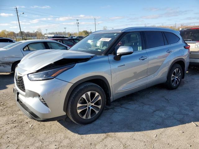 TOYOTA HIGHLANDER 2021 with VIN 5TDGBRCH6MS521161 - Photo from auction