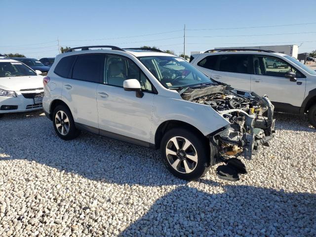 Photo 4 from auction – 2017 SUBARU FORESTER 2 with VIN JF2SJAEC4HH490830