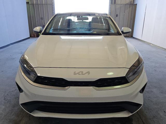 Photo 5 from auction – 2022 KIA FORTE FE with VIN 3KPF24AD5NE421661