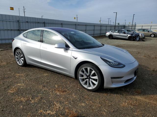 Photo 4 from auction – 2018 TESLA MODEL 3 with VIN 5YJ3E1EA4JF006165