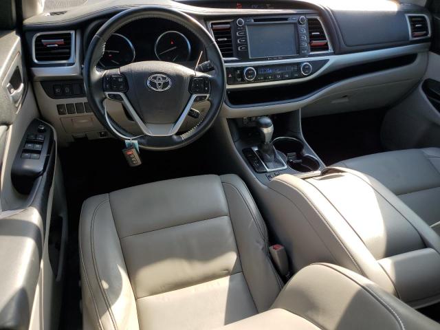 Photo 8 from auction – 2018 TOYOTA HIGHLANDER with VIN 5TDKZRFH1JS535739