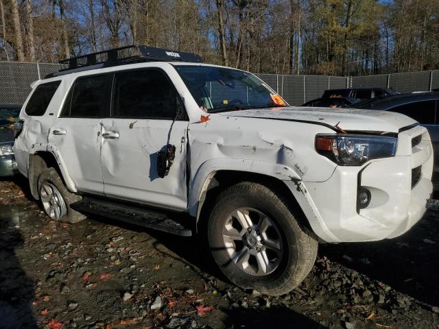 Photo 4 from auction – 2022 TOYOTA 4RUNNER SR with VIN JTEMU5JR1N6008740