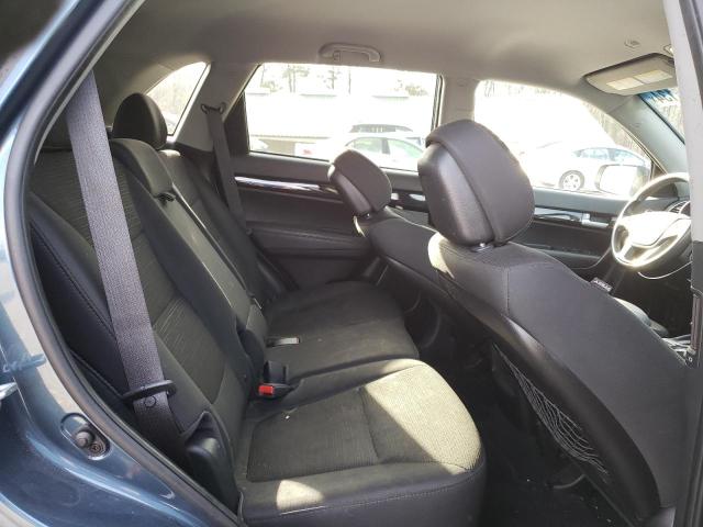 Photo 11 from auction – 2015 KIA SORENTO LX with VIN 5XYKTCA62FG597451