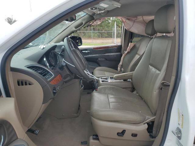 Photo 7 from auction – 2016 CHRYSLER TOWN & COU with VIN 2C4RC1BG5GR191543