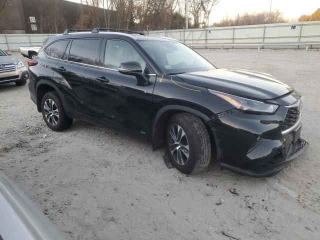 Photo 4 from auction – 2022 TOYOTA HIGHLANDER with VIN 5TDHBRCH1NS550220