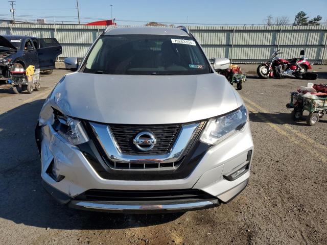Photo 5 from auction – 2017 NISSAN ROGUE S with VIN KNMAT2MV9HP553309