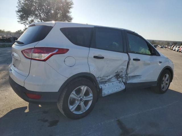 Foto 3 de la subasta – 2016 FORD ESCAPE S con VIN 1FMCU0F77GUB11889