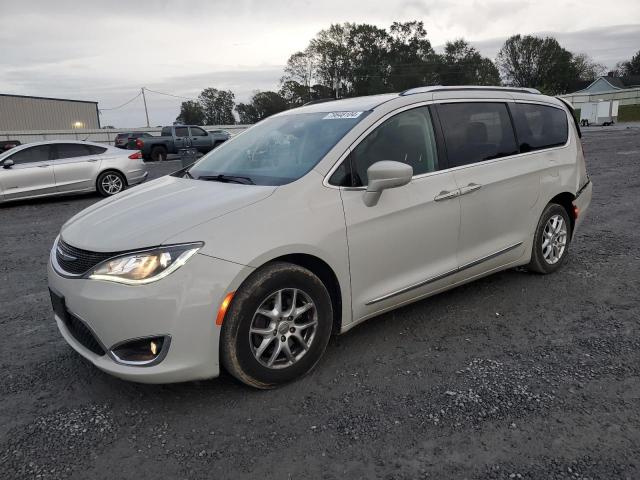 CHRYSLER PACIFICA T 2020 with VIN 2C4RC1BG3LR215400 - Photo from auction