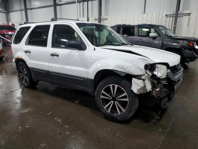 Photo 4 from auction – 2003 FORD ESCAPE XLT with VIN 1FMYU93183KE01624