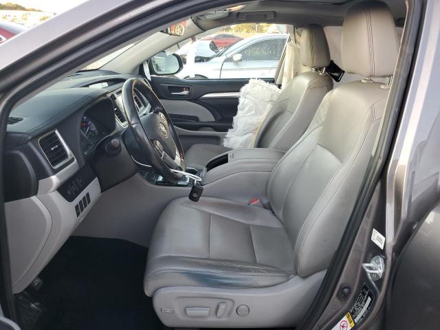 Photo 7 from auction – 2019 TOYOTA HIGHLANDER with VIN 5TDKZRFH3KS319070