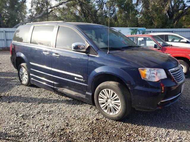 Photo 4 from auction – 2016 CHRYSLER TOWN & COU with VIN 2C4RC1CG9GR303484