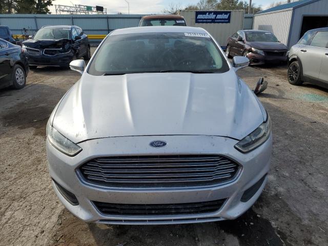 Photo 5 from auction – 2016 FORD FUSION SE with VIN 3FA6P0H76GR162853