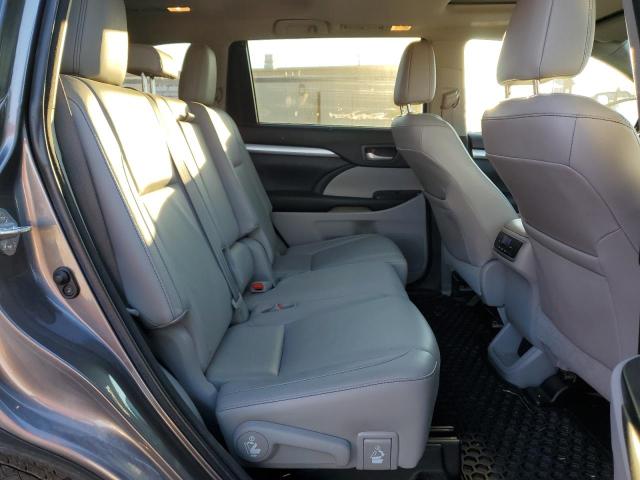 Photo 11 from auction – 2015 TOYOTA HIGHLANDER with VIN 5TDJKRFH5FS224774