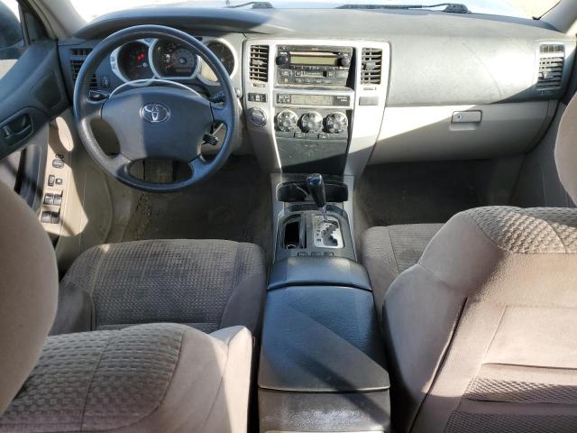 Photo 8 from auction – 2005 TOYOTA 4RUNNER SR with VIN JTEBU14R658037571