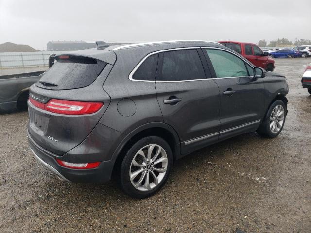 Photo 3 from auction – 2017 LINCOLN MKC SELECT with VIN 5LMCJ2D96HUL49921