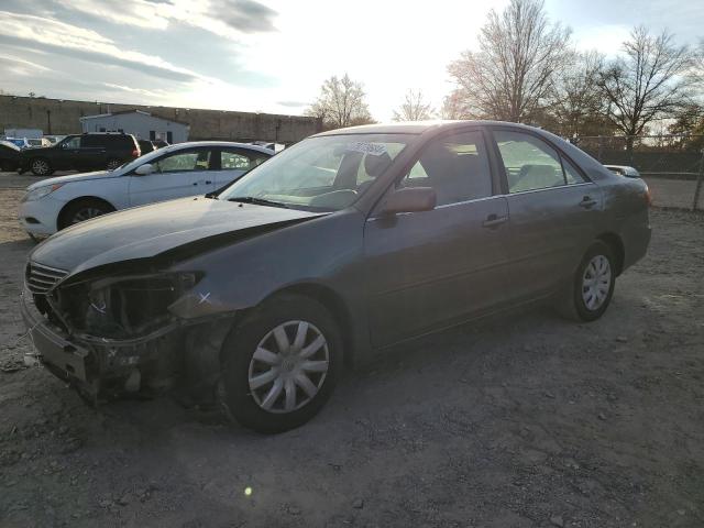 TOYOTA CAMRY LE 2005 with VIN 4T1BE32K95U542378 - Photo from auction