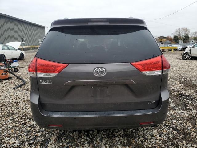 Photo 6 from auction – 2011 TOYOTA SIENNA XLE with VIN 5TDYK3DC8BS097726