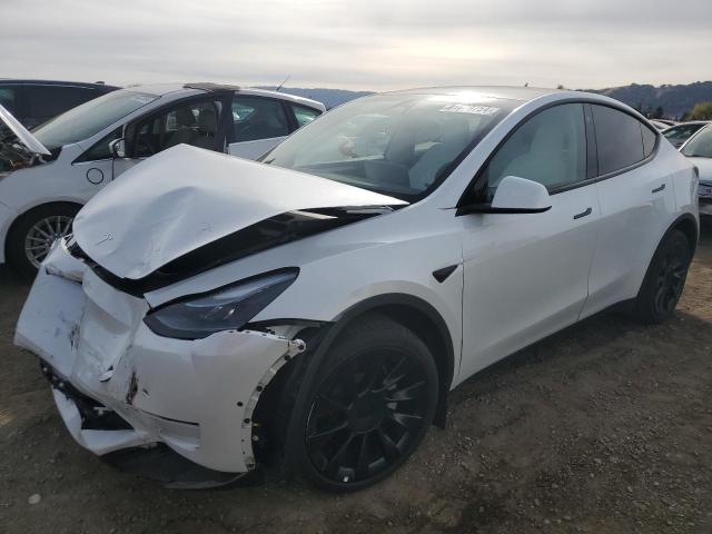 TESLA MODEL Y 2022 with VIN 7SAYGDEE8NF550553 - Photo from auction