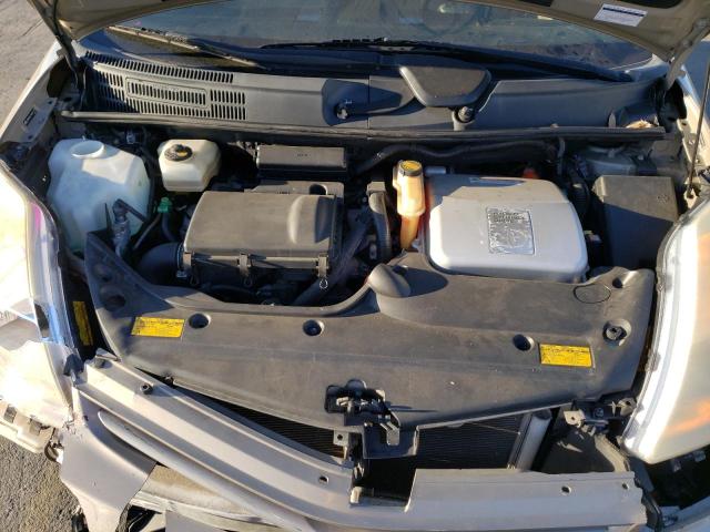 Photo 11 from auction – 2004 TOYOTA PRIUS with VIN JTDKB20U740019717
