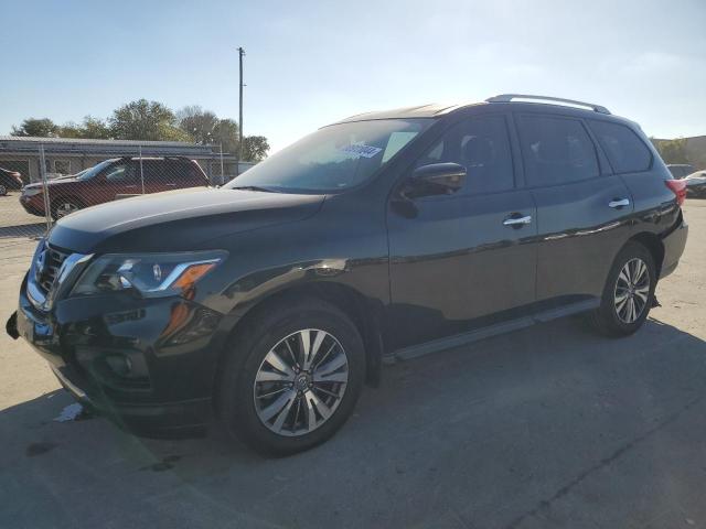 NISSAN PATHFINDER 2017 with VIN 5N1DR2MN7HC660616 - Photo from auction